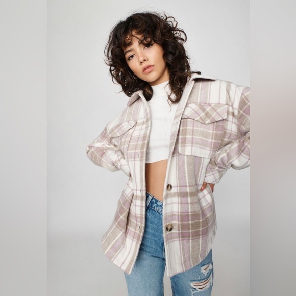 Plaid Sherpa Lined Shacket - Picture 4 of 5
